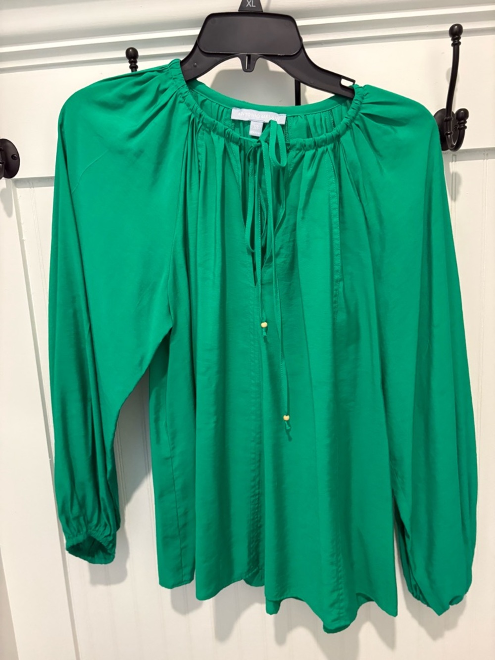 Antonio Melani Women's Green Peasant Blouse with Tie Neck Size XS